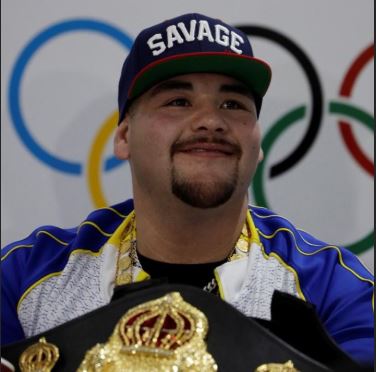 اندي رويز بطل العالم للوزن الثقيل في الملاكمة في المكسيك يوم 12 يونيو حزيران 2019. تصوير: لويس كورتز - رويترز